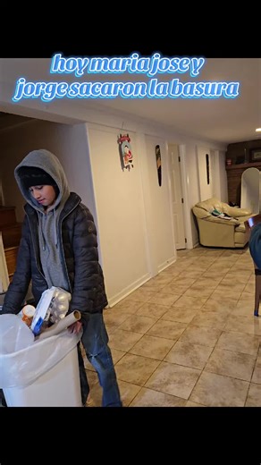 hoy maria jose y jorge sacaron la basura #jorgeelautista #fypシ #amor #basura #felicidad