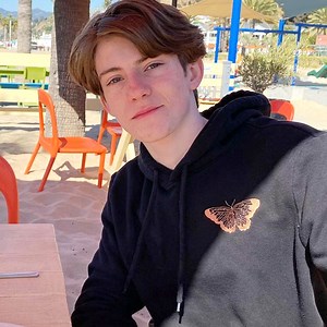 9-1-1: Lone Star Actor Tyler Sanders Dead at 18