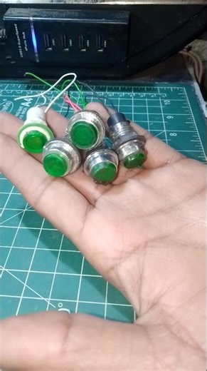 The Tragic Inefficiency of Car Indicator Wiring