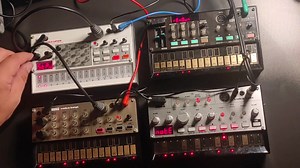 Der Synth-YouTuber VolcaNiced improvisiert in diesem Clip zur Vorbereitung auf seinen #synthember2023 einen Jam auf volca sample 2, volca keys, volca bass und volca fm! Den kompletten Jam findet Ihr auf seinem YouTube-Kanal: https://loom.ly/QrMkc1A #korg #volca #korgvolca #synthesizer #groovebox #dawless #jam #volcaniced #volcalove #newmusicalways | KORG.de