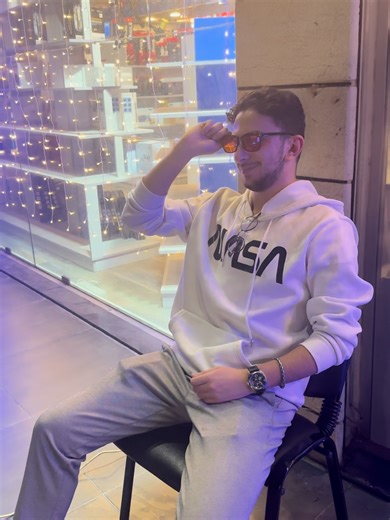 AOC C27G4Z Curved Monitor Review for Gamers