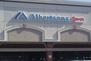 Albertsons to 'Spend Lots of Money' Rolling Out Home Delivery to Compete With Amazon