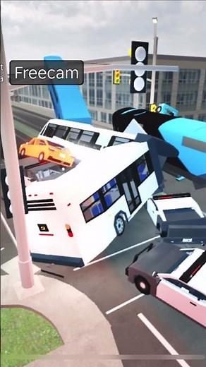 bus causes a huge crash