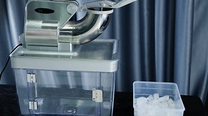 Watch Snow Cone Machine on Amazon Live
