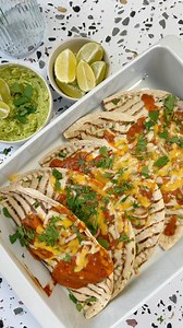 🌯✨ Easy, cheesy VEGGIE ENCHILADAS ✨🌯 Your new weeknight go-to! Packed with veggies, smothered in enchilada sauce, and loaded with melty cheese—what’s not to love? 😍💚 Use your CRIMPiT to seal it all in and enjoy a no-mess, flavour-packed dinner in no time! 🙌💥 💡 TIP: Don’t skip the sprinkle of fresh coriander at the end—it’s a game changer! 🌿 👀 Save this recipe for later & tag a friend who NEEDS to try this! 💛👇 #VeggieEnchiladas #EasyDinners #crimpit #weeknightmeals #meatfreemonday #qui