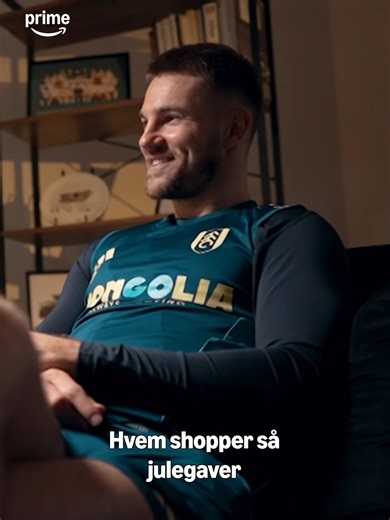 Joachim Andersen har ikke behov for julegaver 😅🎁 Se hele ‘Tea Time med Andersen’ på vores YouTube-kanal 👀 #premierleague #andersen #joachimandersen #fulham #julegaver