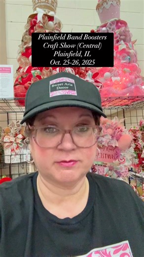 My craft show booth set up. This show is at the Central high school in Plainfield Illinois on October 25-26. #CraftShow #CraftShowShows #CraftShowSetUp #ChristmasCraftShow #ForYouPageReels #Christmas #ChristmasDecor #ChristmasDecoration #HolidayDecor #HolidayDecoration #HolidayHomeDecor | Sweet Aria Decor "The Tomato Cage Tree Lady"