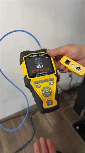 Localiza, prueba y mide cables de datos, telefónicos y coaxiales. Mide la longitud del cable hasta 610 m y la distancia a la falla con TDR. ️🔥 Mod. VDV501-770 𝐂𝐎𝐌𝐏𝐑𝐀 𝐄𝐍 𝐋𝐈́𝐍𝐄𝐀: www.kleintools.com.mx/content/compra-en-l-nea 𝐋𝐎𝐂𝐀𝐋𝐈𝐙𝐀 𝐃𝐈𝐒𝐓𝐑𝐈𝐁𝐔𝐈𝐃𝐎𝐑: www.kleintools.com.mx/donde-comprar 𝐌𝐀́𝐒 𝐈𝐍𝐅𝐎𝐑𝐌𝐀𝐂𝐈𝐎́𝐍: https://tinyurl.com/529p3uud . . . #herramientas #KleinTools #construccion #probadordecables #probador #telecom #telecomunicaciones #Ethernet #Datos | 