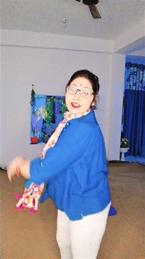 is pyar Se Meri taraf Na Dekho#keepsupporting #acting karte hue dance step sikhe#