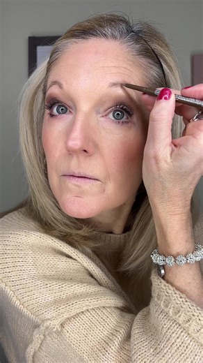 50's Makeup Tips for Mature Skin