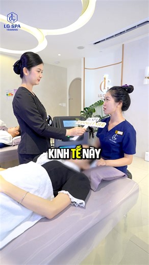 Có những người 18 tuổi đã biết mình mong muốn điều gì Có người 25 tuổi mới nhận ra mình đi sai hướng Cũng có người gần 30 mới dám làm lại từ đầu… ✨ Và điều đó hoàn toàn bình thường. 👉 Quan trọng là bạn có dám bắt đầu hay không! Và LG SPA TRAINING CENTER sẵn sàng đồng hành cùng bạn từ những bước đi đầu tiên đến khi vững nghề và bứt phá thu nhập. Những điều chỉ có khi học tại LG SPA TRAINING CENTER: ✅ Lương khởi điểm hơn 20 triệu/tháng và tăng không giới hạn. ✅ Cam kết việc làm tại 10 chi nhánh L
