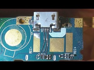 Замена разъёма microUSB с восстановлением дорожек / Смартфон Fly FS405