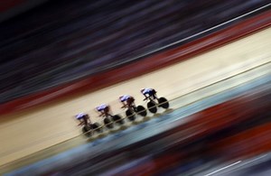 Olympic cycling: British record-breakers storm to gold in team pursuit