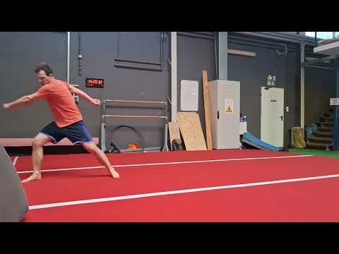 Standing aerial to full doubleleg exampler