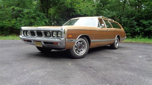 This 1969 Dodge Monaco wagon is a beast