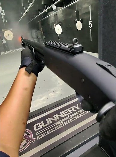 Mossberg 590A1 in Action 💥 (Wait for the Rack)