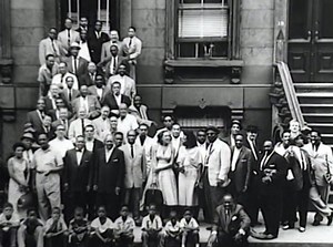 764K views · 13 reactions | This past Sunday, we marked the 60th anniversary of Art Kane's "A Great Day in Harlem" photograph. Here is a key of all of the artists that participated, as it appeared in the 1994 documentary about the famous photo session. The voice at the end of the clip belongs to Dizzy Gillespie who sums the photo up by saying, "There's a whole lot of people I like on here." | Dust-to-Digital | Facebook