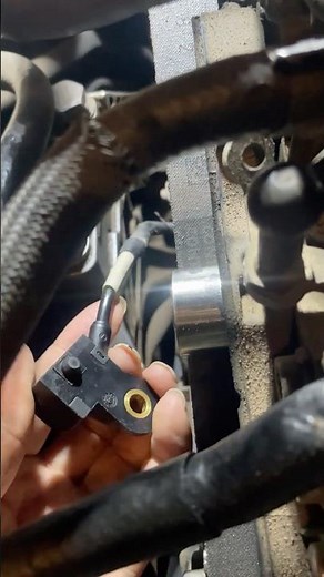 Camshaft Sensor replacement VW Škoda TDI engine without removing timing belt