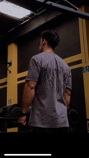 J E S U S S P H Y S I Q U E on Instagram: "Enfócate🔥🫡 . . . . Outfit: @insanitysociety_ . . . . . #contenido #focus #discipline #gym #astethics #motivation #fitness #fitnessmotivation #mindset #gymrat #inspiration #cinema #cinematography #explorepage #gymlife #videography #moodyreel #gymcinematic #gymmotivation #gymblack #gymasthetic #humor #gymhumor"