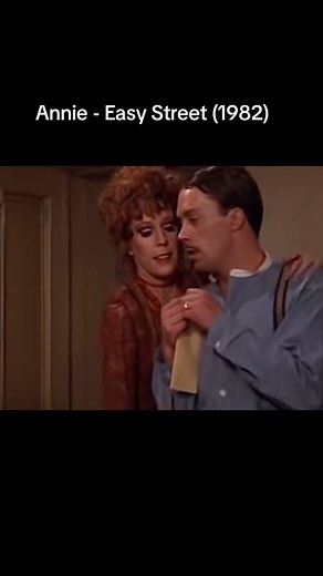 Tim Curry, Carol Burnett, and Bernadette Peters ❤️ #timcurry #fyp #timcurrycontent #timcurrytok #annie1982 #carolburnett #bernadettepeters