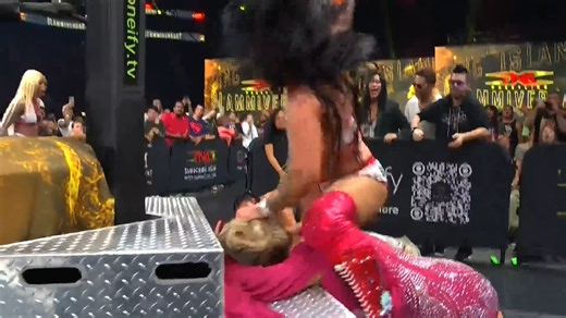 Tessa Blanchard attacks Gia Miller! | TNA Wrestling UK