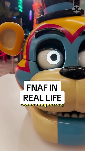 FNAF’s Lead Designer Robert Bennett talks bringing the animatronic band to life for the movie! #fivenightsatfreddys #fnaf #movie #film #universal #universalstudios #hhn #horrornights #blumhouse #fivenightsatfreddy #pizza #animatronic #animatronics #actor #acting #robot #freddyfazbear #robertbennett #ign #interview #gaming #gamingontiktok