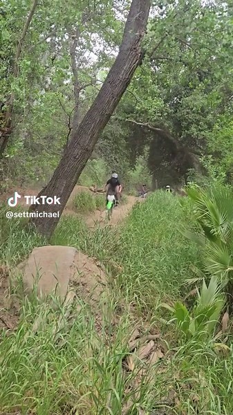 Ffc#workstarz★🧟‍♂️ #makemefamous #insettwetrust #bike #blowthisup @GooseGoneRogue 📸