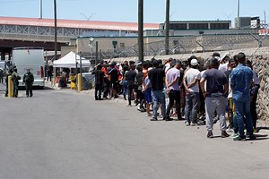 Trump Signs Executive Order to Launch Voluntary Self-Deportation Program