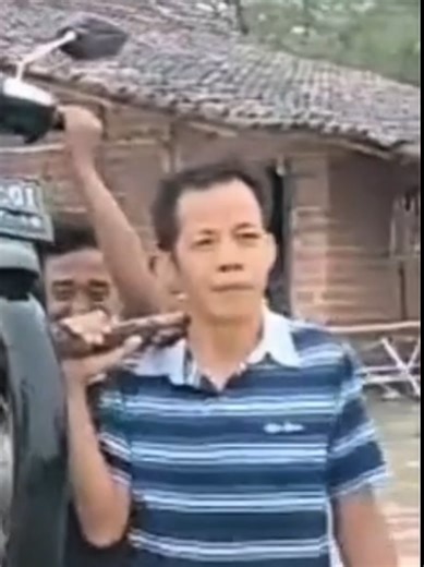 Understanding Banjir: Memes and Cultural References