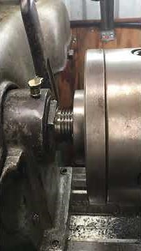 How to remove a chuck from a threaded Lathe Spindle .IMG 4632