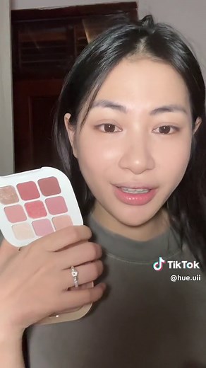 Hướng dẫn tán phấn mắt đúng cách