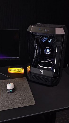 The Hydrus 24-pin cable extension comes with a 90° right-angle design and a clean 24-in-1 layout