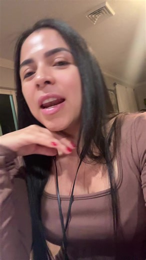 queen caro (@queencarosalo)’s videos with sonido original - queen caro