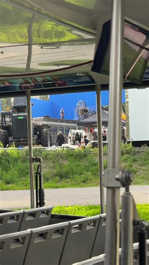 Behind the Scenes of Jumanji Filming at Universal Studios