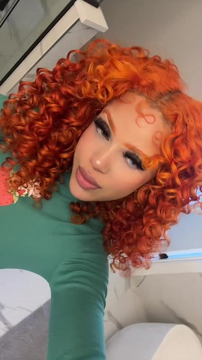 Mastering Flexi Rods: A Curly Hair Tutorial by Vanessa Lynn Ortiz