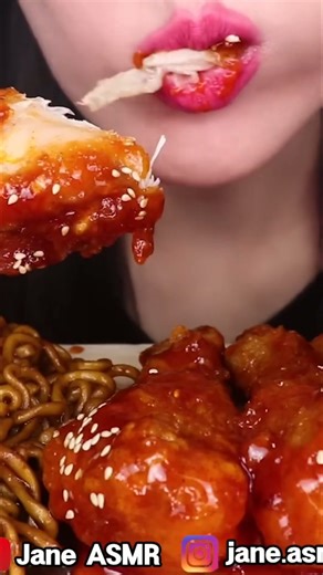SPICY KOREAN FRIED CHICKEN ASMR SOUND