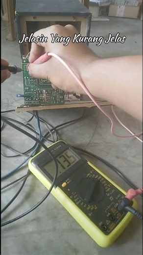 Check GMC Speaker Voltage Using a Digital Avo Meter #speaker #gmcspeaker #activespeaker