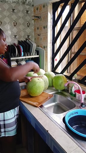 How to Prepare Watermelon for Refreshing Juice
