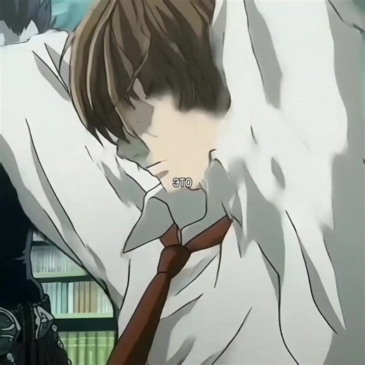 «Тетрадь смерти» (англ. Death Note) — вымышленная магическая тетрадь из одноимённых манги, аниме, серии фильмов и компьютерных игр. Тетрадь убивает и контролирует людей на расстоянии, при этом не имеет значения, где находится тот, кто её использует, но ему необходимо знать настоящее имя и лицо жертвы. Первоначально тетрадь принадлежит богам смерти, происхождение артефактов неизвестно, но богам смерти тетради выдаются королём смерти. #щп #тетрадьсмерти #лайт #миса #рекомендации #врек #Тренд #fypシ