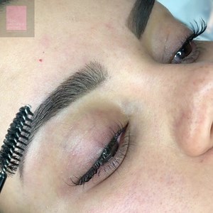 ◼️Artista|by Annie🎨✍🏽Especialista De CEJAS & PESTAŃAS ◾️Diseńo, Técnica Sombreado De Cejas ▪️Lifting & Botox De Pestańas ➖Citas: Whatsaap 55 6511 2442 | Real Lashes & Brows