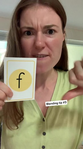 Help your kids learn reading #learningtoread #literacy #kidslearning #parentingtips #phonics #learningtoread #nursery #reception #primaryschool #prek #earlyyears #kindergarten #grade1 #grade2 #beginnerreader #parentsoftiktok #momsoftiktok #parentinghacks