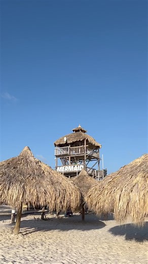 Our watchtower is the only spot on the island where you can get a perfect 360° view of the entire island.🔭 You can see the pink lighthouse, shipwrecks, the entire beach, beautiful ocean, and even Curaçao in the distance!🏝️☀️Have you been up to the top of our watchtower yet? Share your photos below!👇 | Mermaid Boat Trips Curacao