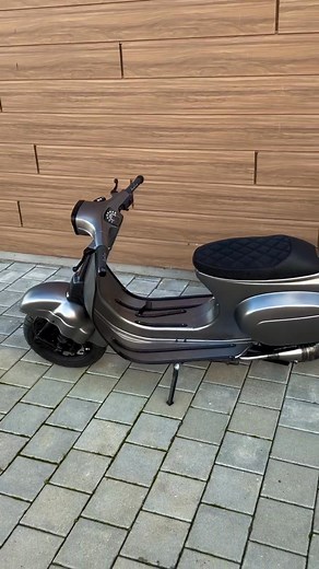 Simple small frame | Republic of Indie Vespa (RIV)