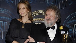 ‘E.T.,’ 'Bugsy' Cinematographer Allen Daviau Dies at 77