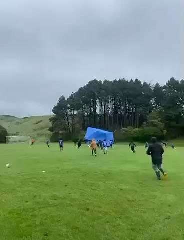 Welly weather blowing away the tent | Wellington - LIVE