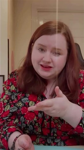 How do you keep organised with all the business cards you get at a networking event? There’s an app