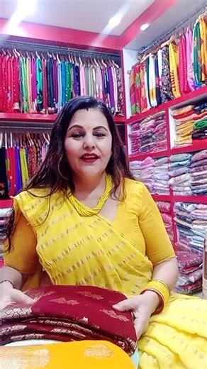 Exploring Colorful Fabrics: A Vibrant Showcase