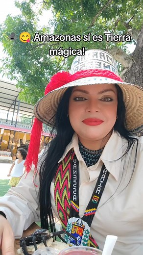 Me confieso enamorada de las culturas indígenas Amazónicas! #Catara, #Casabe #ArañaAmazonense con #Bachacos fue mi exquisita y deliciosa comida de hoy. La interculturalidad también es entre pueblos indígenas . Las y los invito a tierra mágica! ♥️🕷️🔆🏹🇻🇪