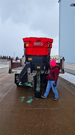 🚨 PRO TIP: Most slip and fall claims happen in parking lots and on sidewalks. If you're not documenting when you're applying your treatments, I suggest you start. There are now apps you can use to track this as well. @boss_snowplow Partner 💪🏻 | Spencer Lawn Care & Life