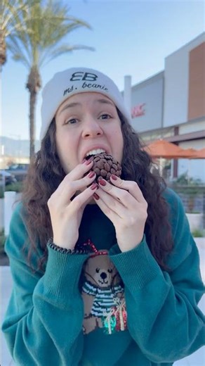 IT’S NOT A PINECONE #msbeanie ‪@CakesByMarian‬